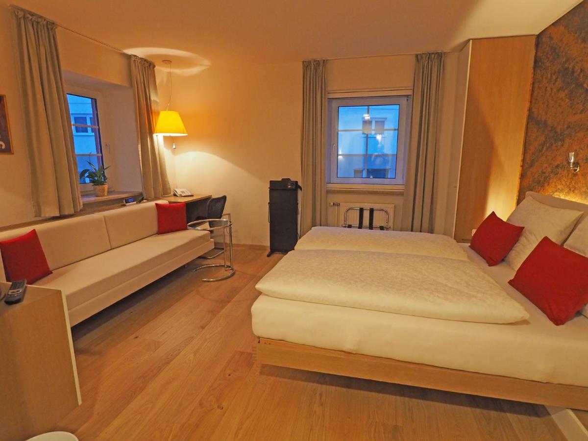 Hotel Schlair Кремсмюнстер Экстерьер фото