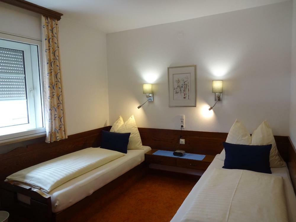 Hotel Schlair Кремсмюнстер Экстерьер фото